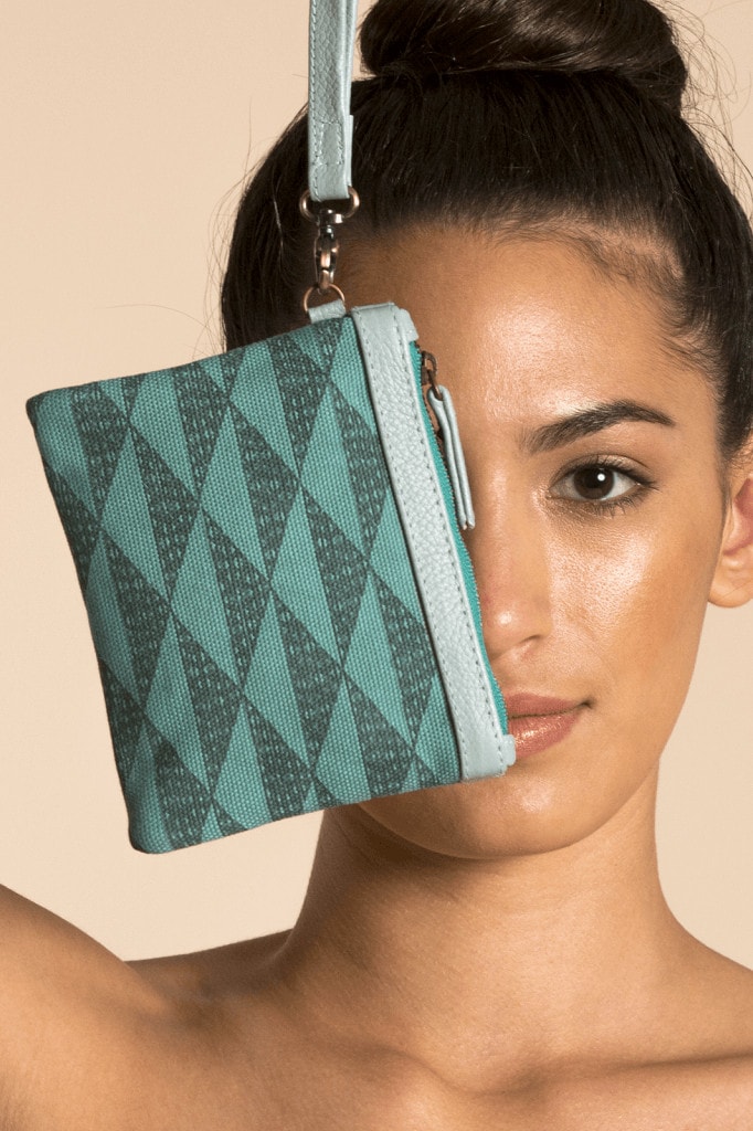 Manaola Wristlet in Teal and Green