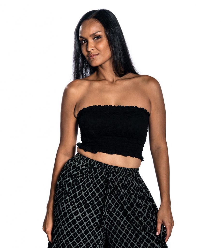 Female model wearing Bandeau in Black - Front View