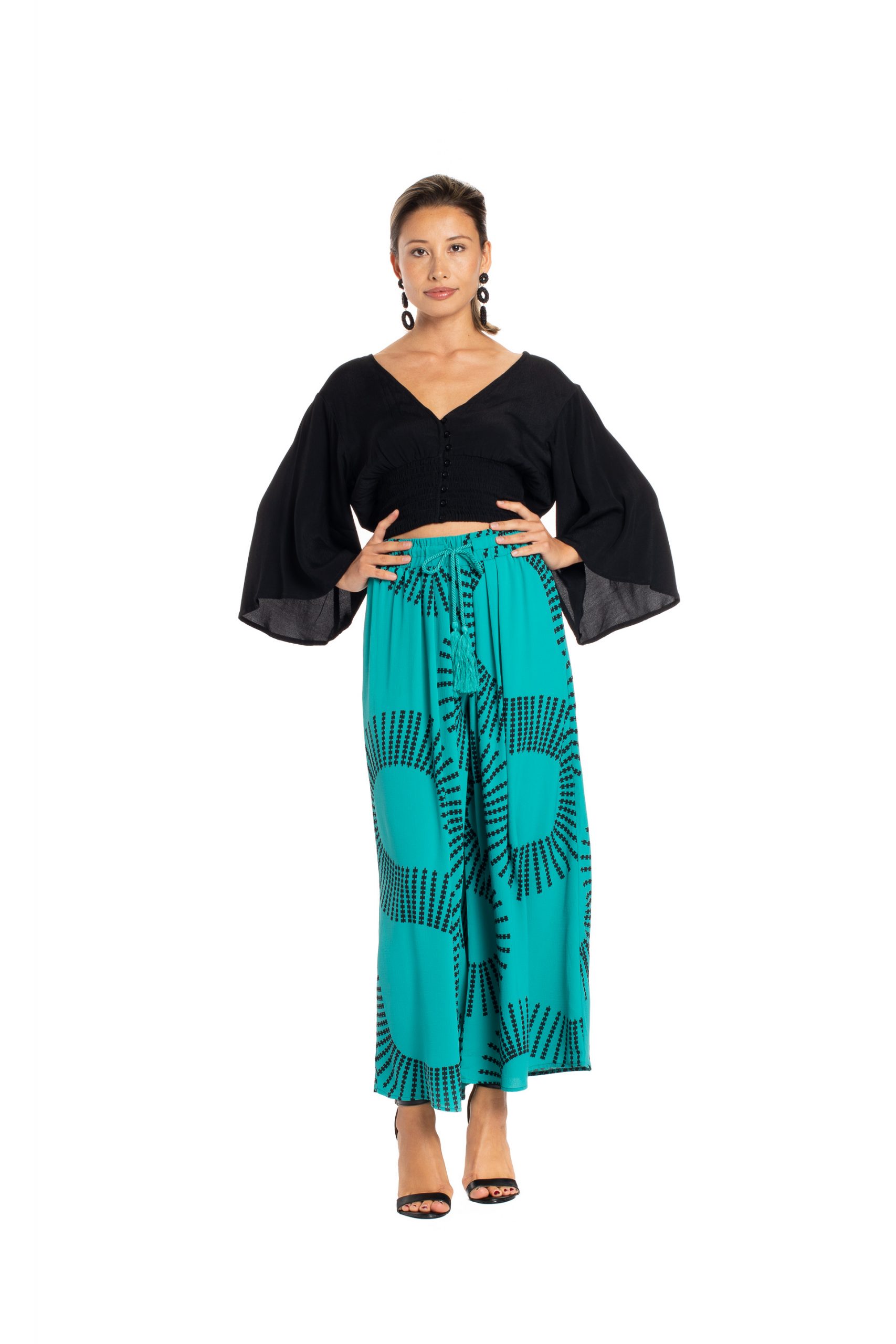 BLUE GRASS FRONT Manaola