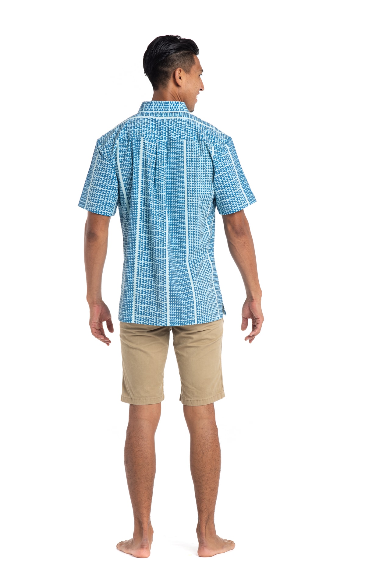 Male model wearing Mahalo Nui Shirt in Light Blue - Back View