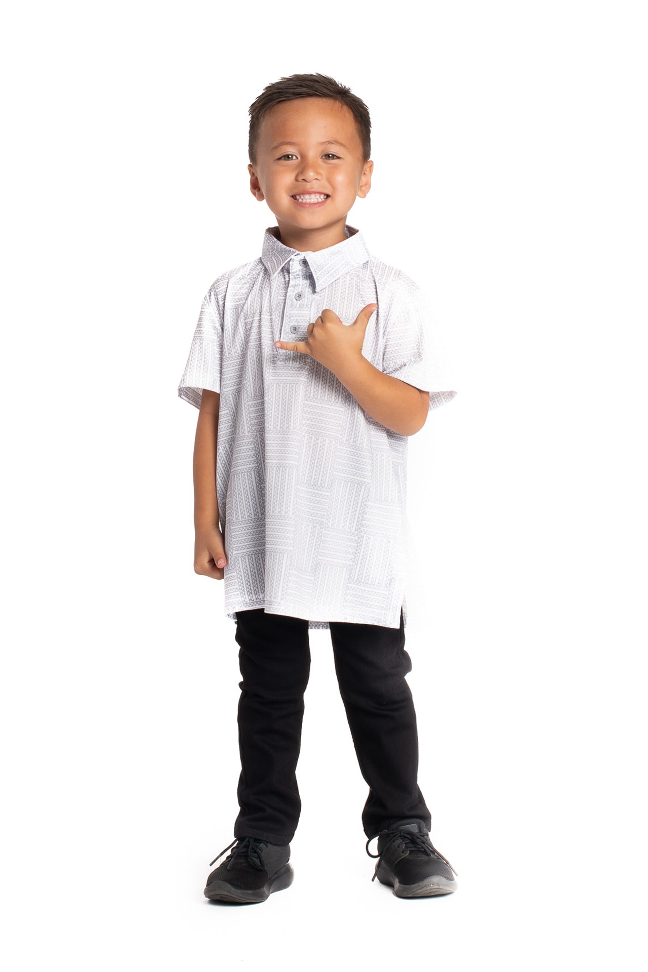Boy wearing Keiki Aloha on the Green in Blance De/Lilac Grey Ulana - Front View