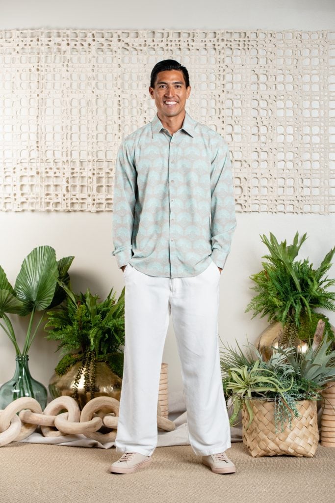 Male model wearing Aloha Long Sleeve in Kalihilehua