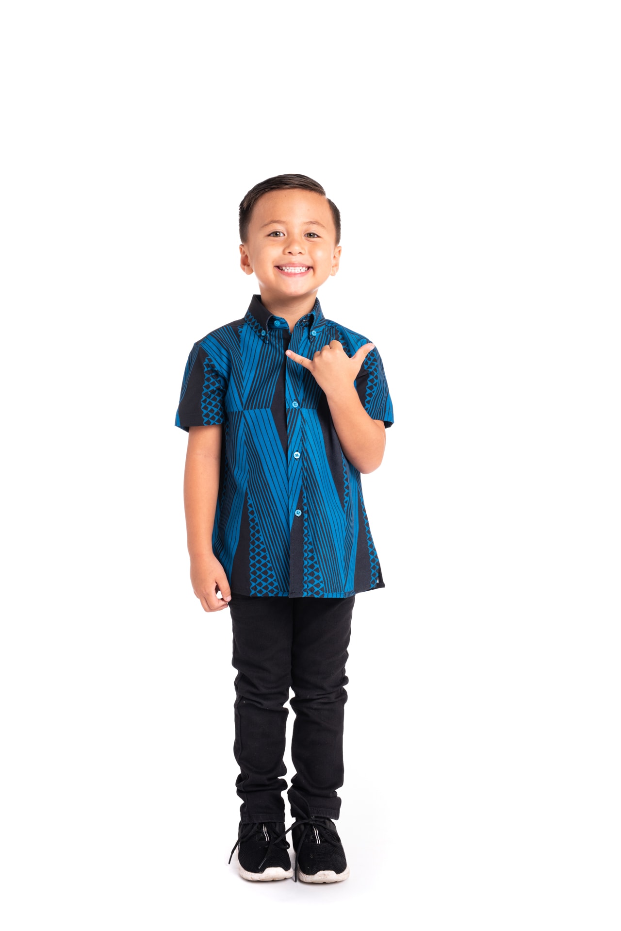 Boy wearing Keiki Mahalo Shirt in Kanaloa