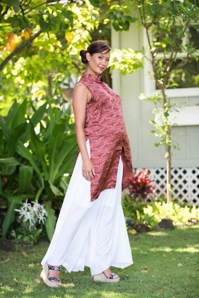 Model wearing Wiliwili Top in Copper Red/Mahagony Peahi Moi