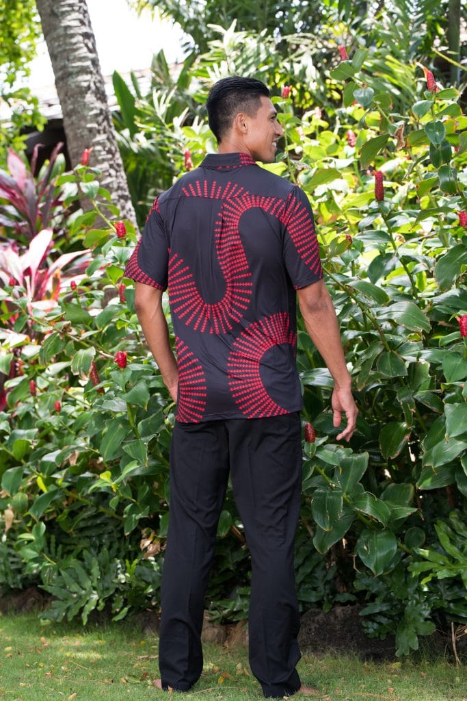Male model wearing Golf Aloha Button - Back View