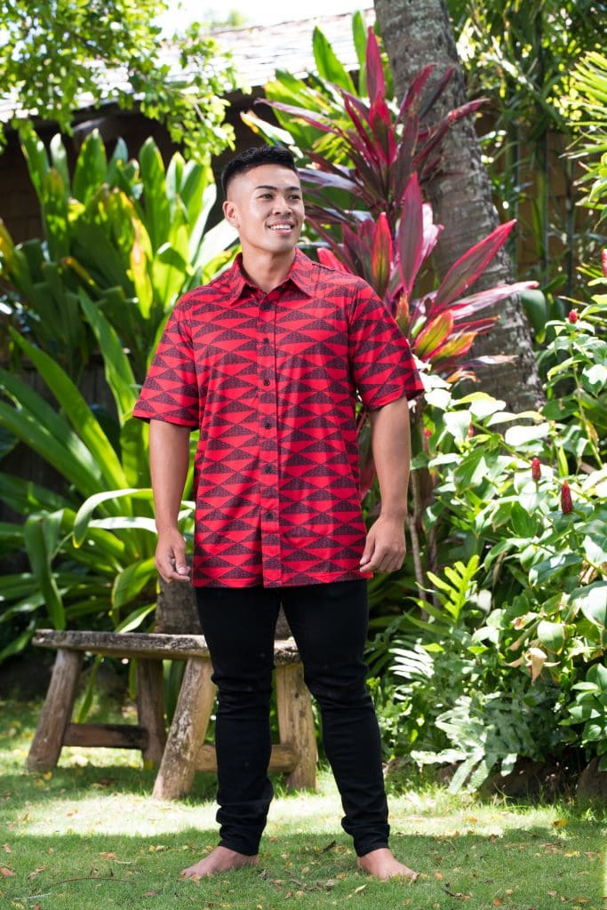 Male model wearing Golf Aloha Button in Chinese Red Black Mauna Pattern - Front View