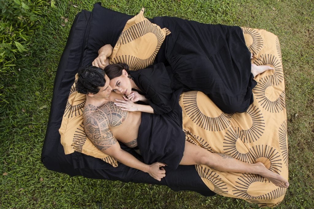 Two models on Manaola Duvet Queen Set