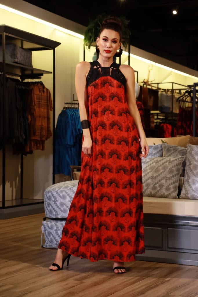 Model wearing Iwa Ia Dress in Fiery Red-Black Kalihilehua Pattern- Front View