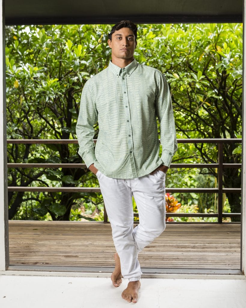 Male Model wearing Mahalo Shirt in Lily Pad Margarita Kupukupu Pattern Back View