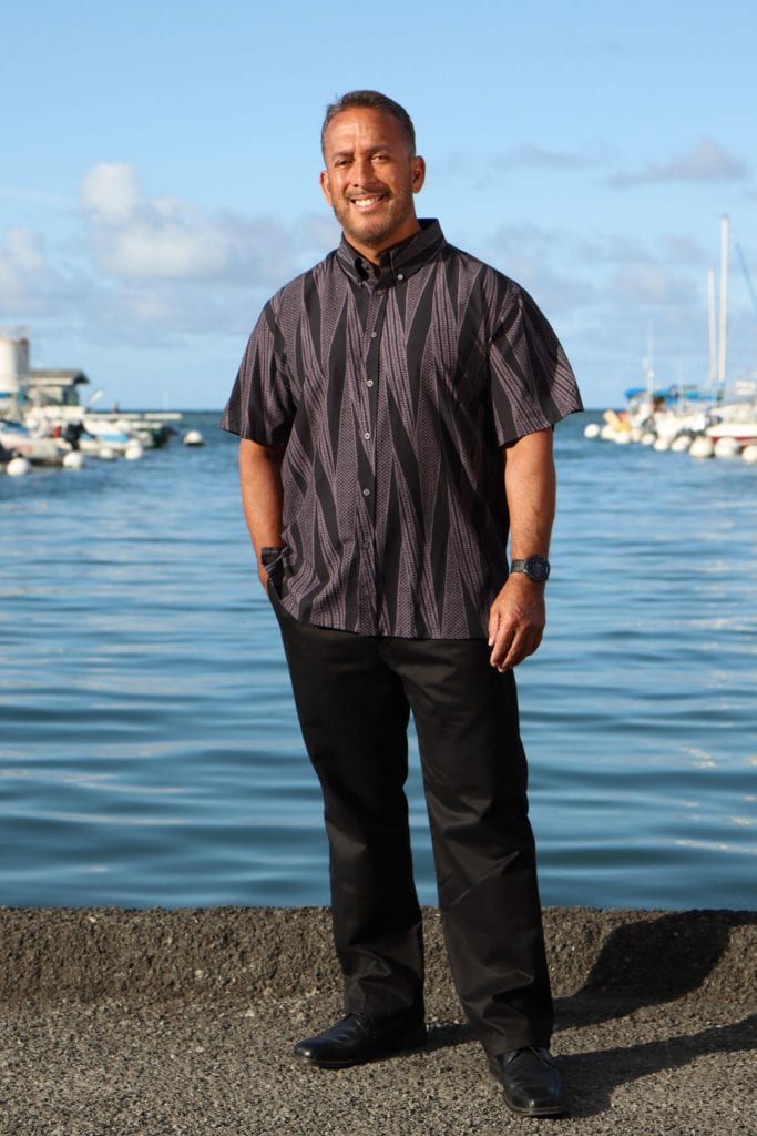 Male model wearing Mahalo Shirt S-S in Kialoa Pattern - Front View
