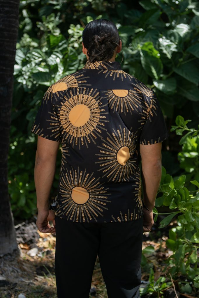 Male model wearing Mahalo Shirt in Kanehoalani Pattern - Back View