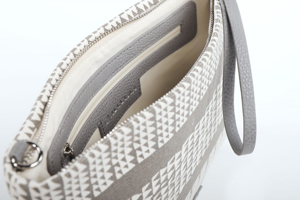 Kailua Crossbody in a Nihoku Print and Stone Color - Interior