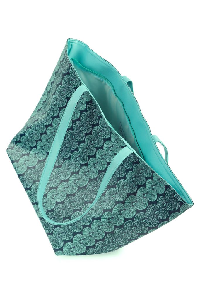 Wailani Tote in a Lei Kupee Print and Blue Tint/Real Teal Color