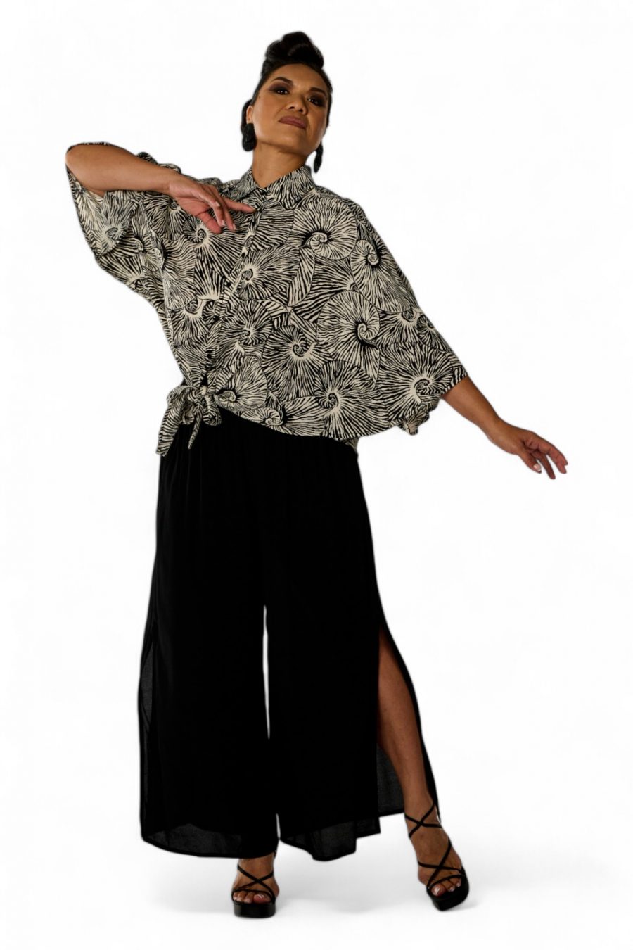 HIHIMANU TOP