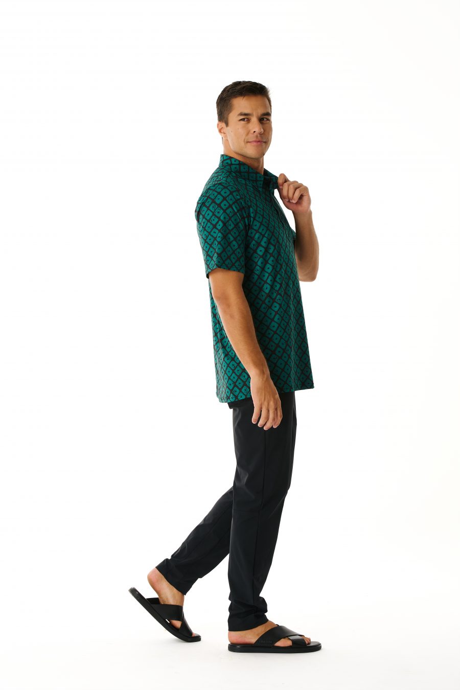 ALOHA ON THE GREEN PULLOVER