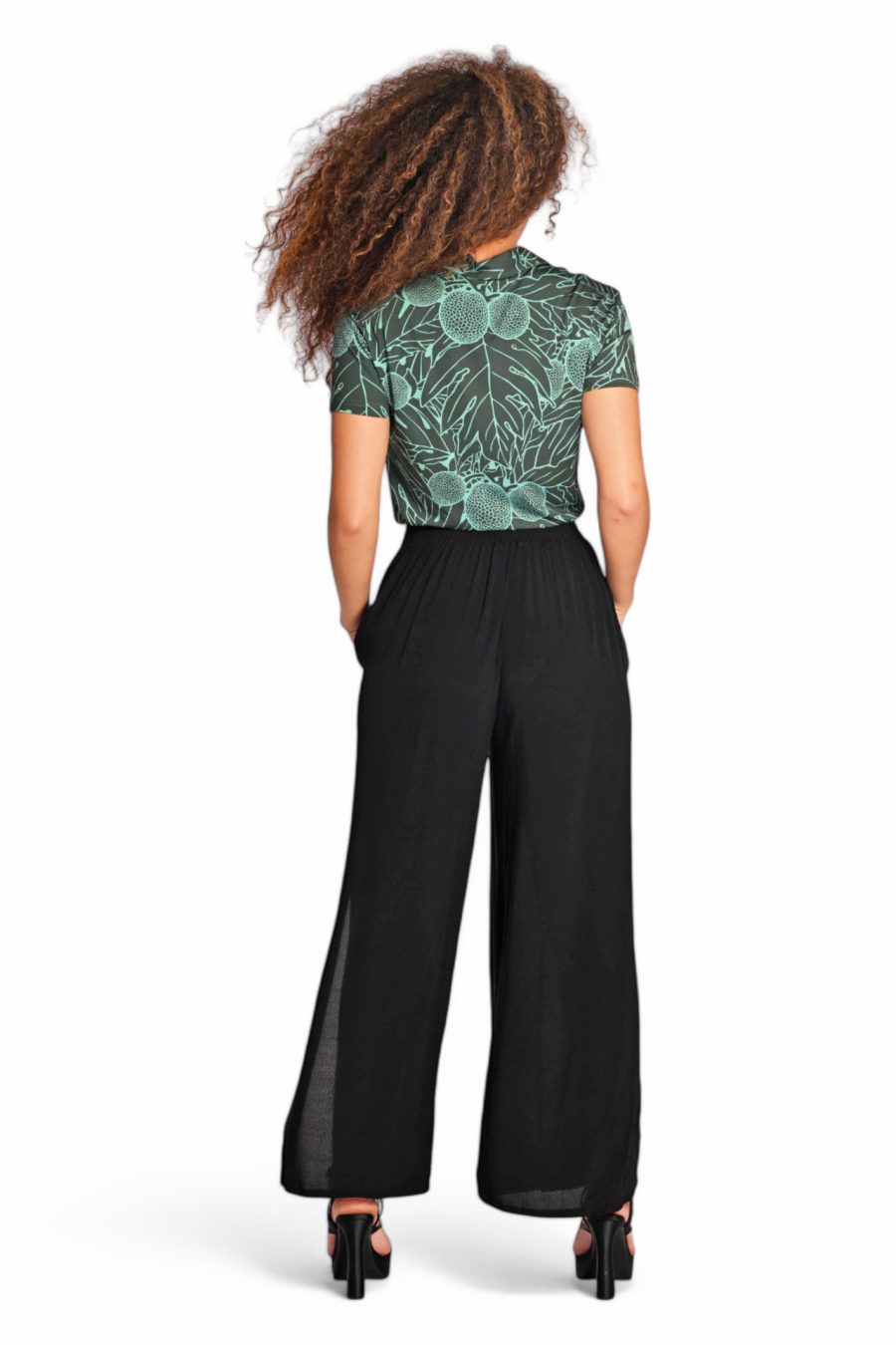WAHINE ALOHA ON THE GREEN