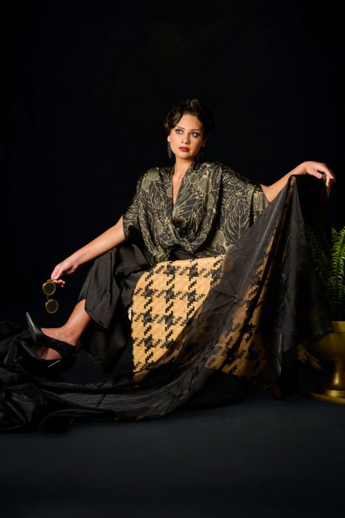 LEIONAONA CROSS OVER TOP